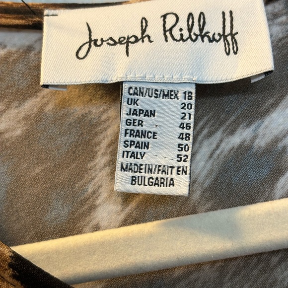 Joseph Ribkoff Animal Print Zipper Blouse plus size 18.  NWOT - Picture 4 of 9